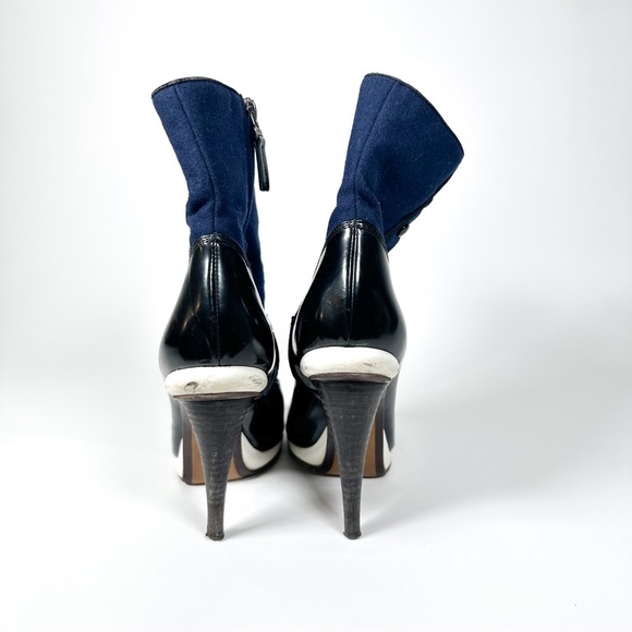 AUTHENTIC FENDI LEATHER AND SUEDE ANKLE BOOTS - Picture 3 of 8